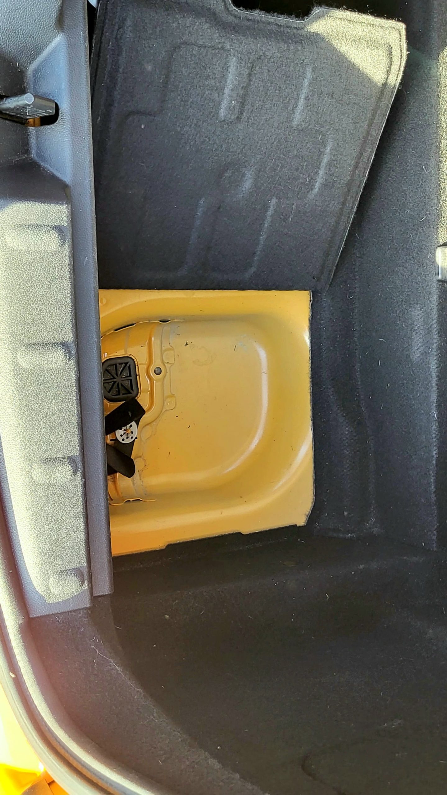 Mini Cooper D 1.5 2015 - Image 24