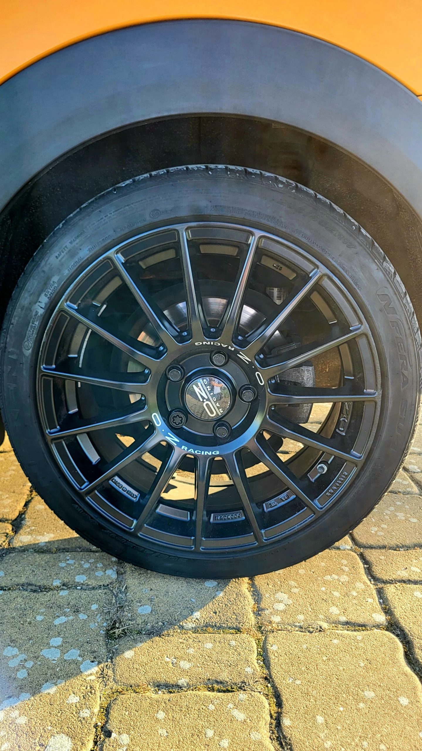 Mini Cooper D 1.5 2015 - Image 20
