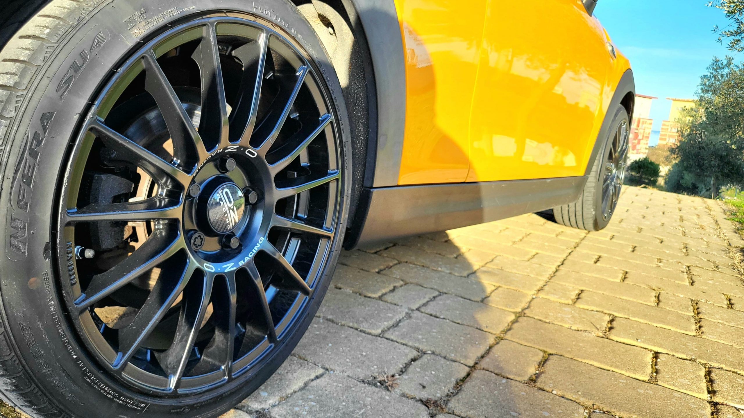 Mini Cooper D 1.5 2015 - Image 19