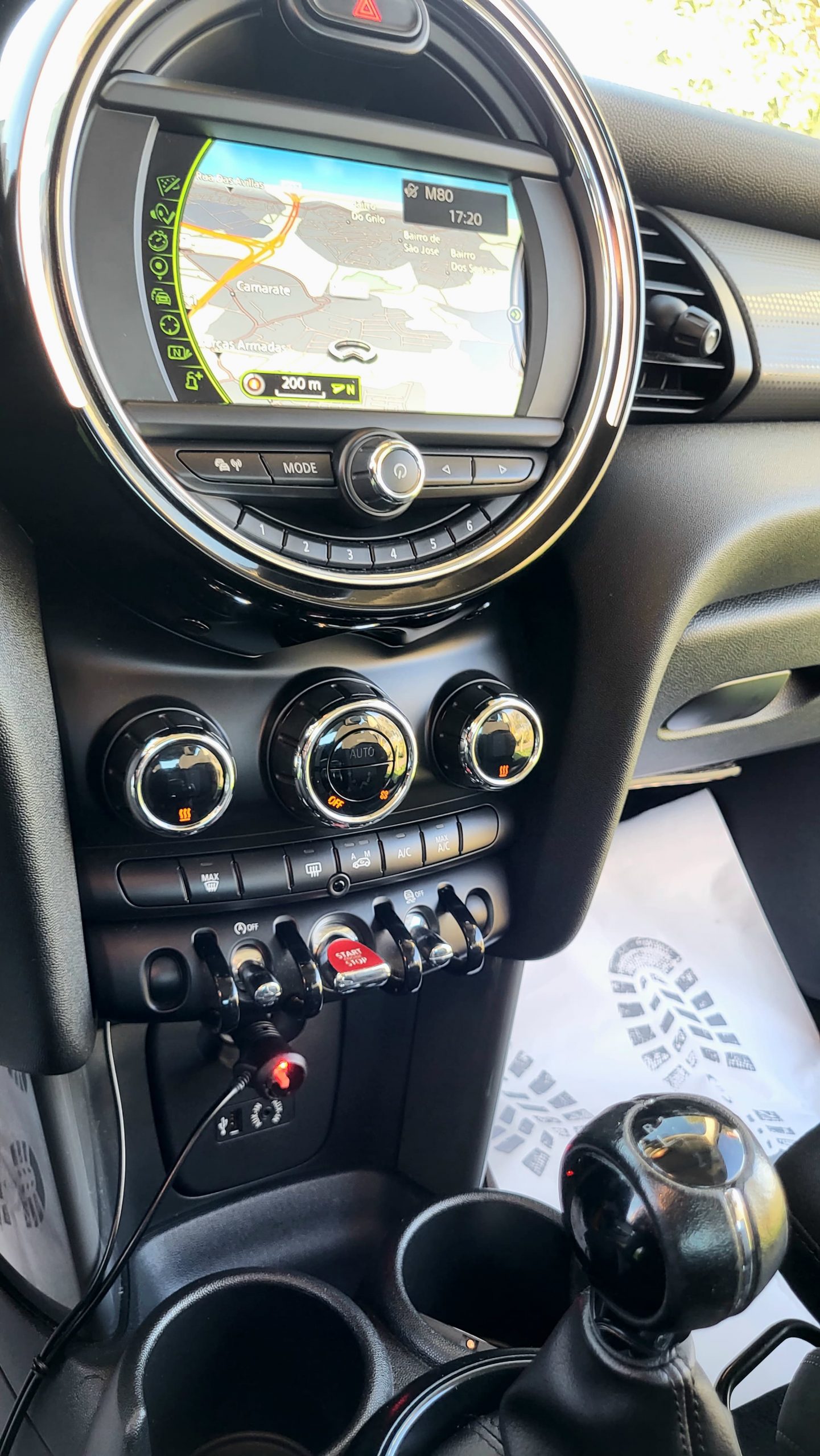 Mini Cooper D 1.5 2015 - Image 4