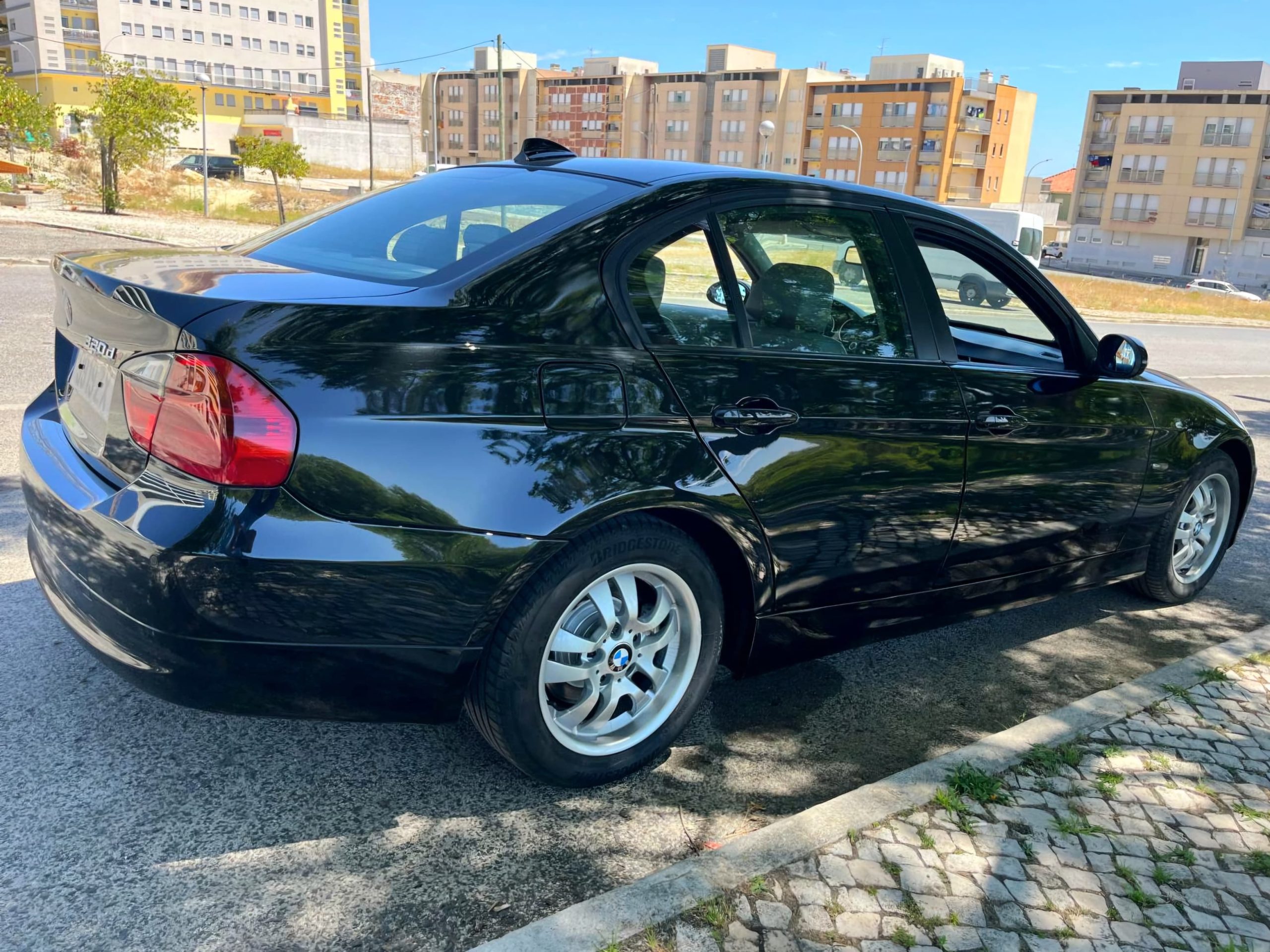 BMW 320d Automático - Image 11
