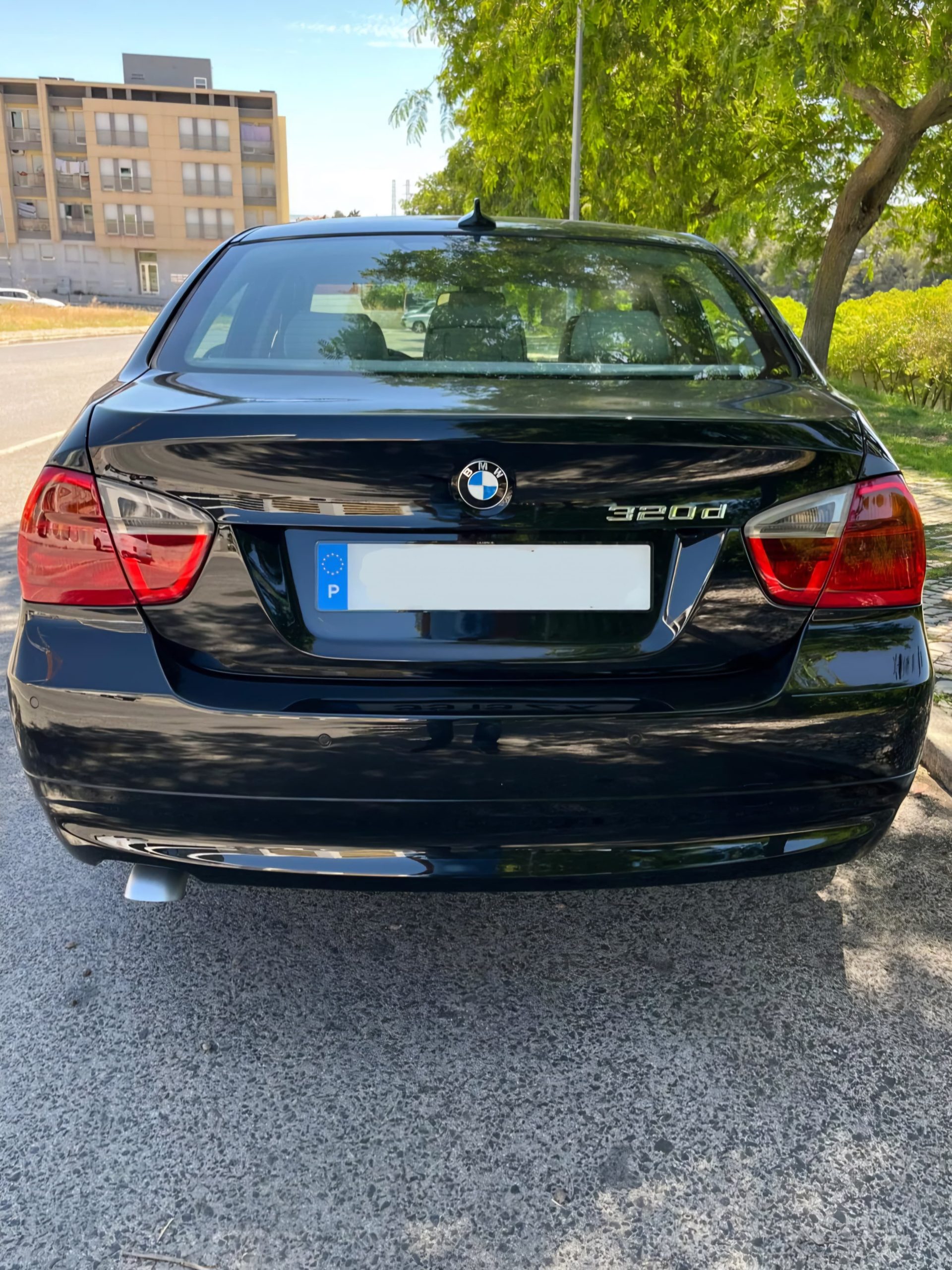 BMW 320d Automático - Image 2