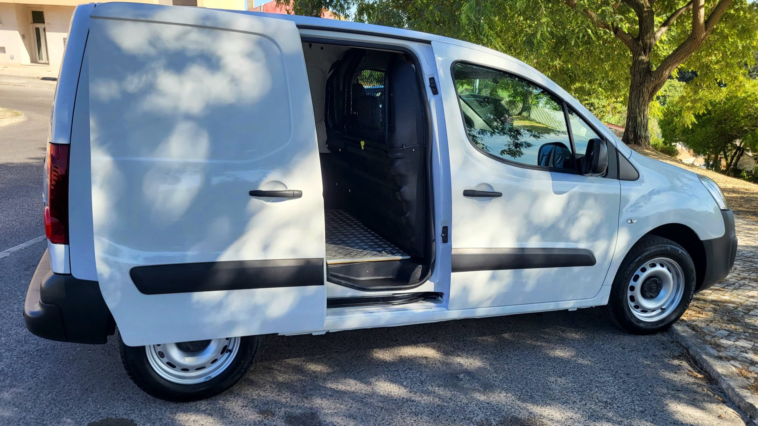 Citroen Berlingo 1.6 e-HDi - Image 5